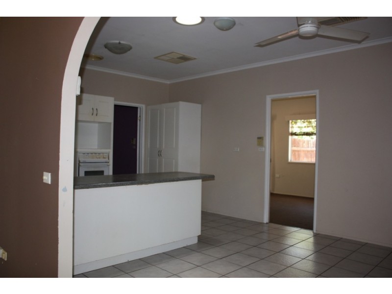 8 Saffola Place, Emerald QLD 4720