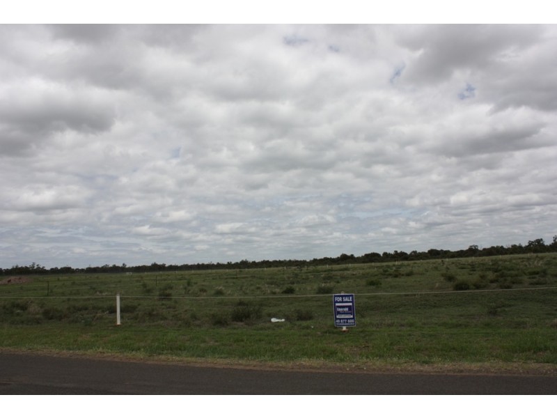 12 Bottle Tree Road, Emerald QLD 4720