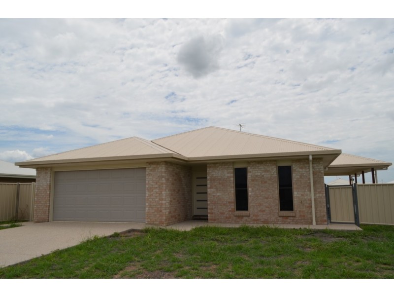 58 Canterbury Road, Emerald QLD 4720