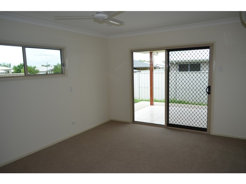 58 Canterbury Road, Emerald QLD 4720