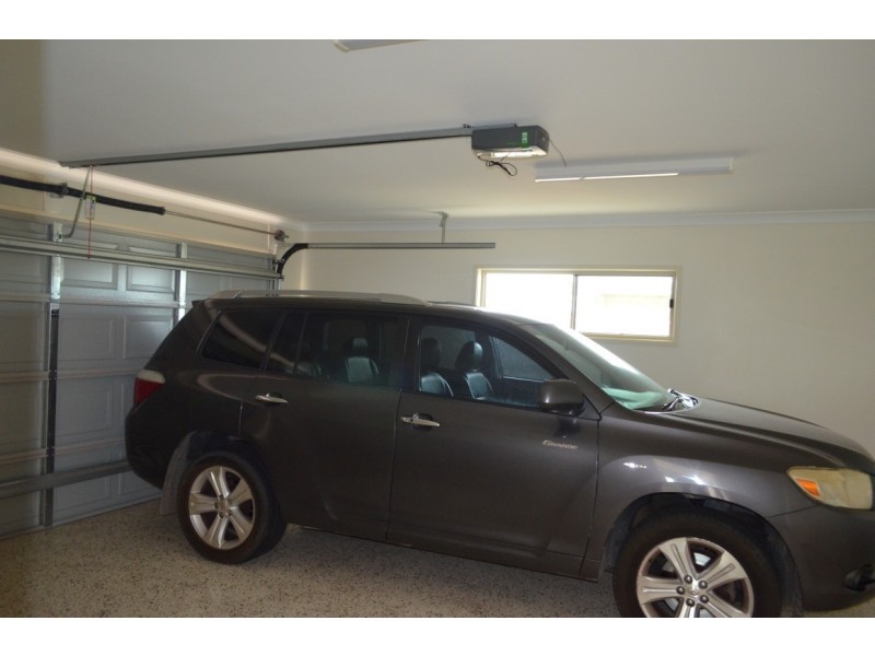 58 Canterbury Road, Emerald QLD 4720