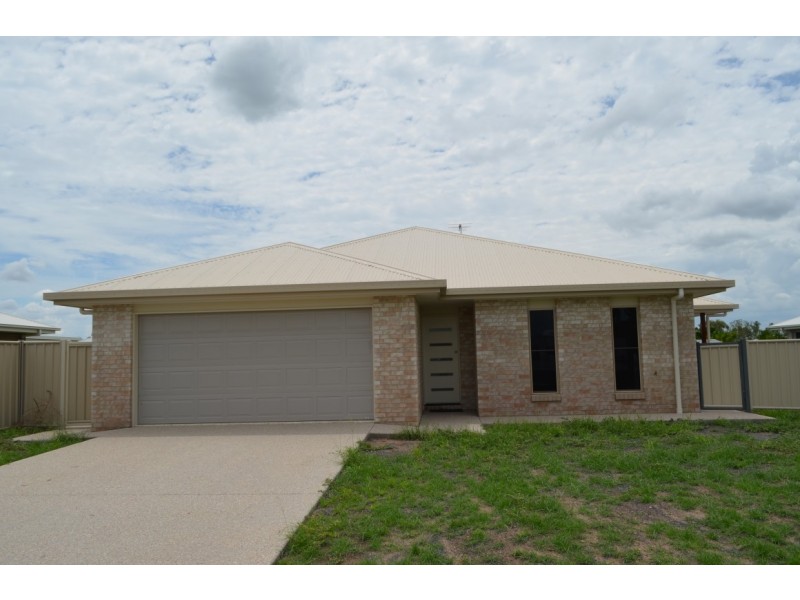 58 Canterbury Road, Emerald QLD 4720