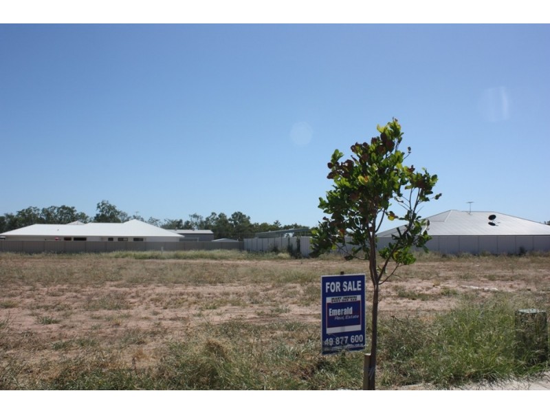 15 Flemington Road, Emerald QLD 4720