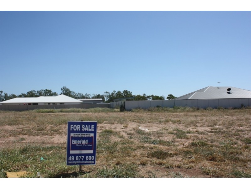 13 Flemington Road, Emerald QLD 4720
