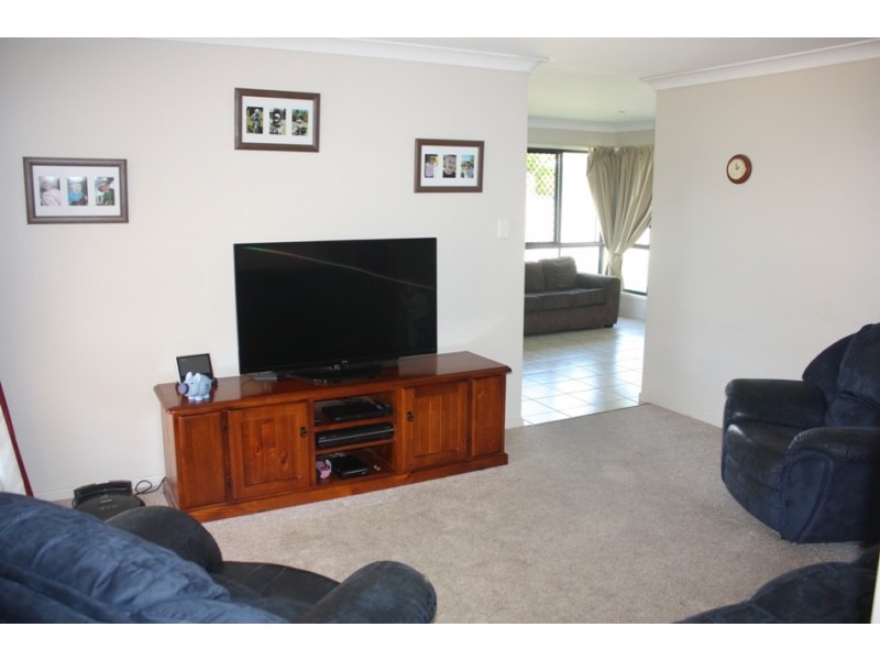 23 Carrington Place, Emerald QLD 4720