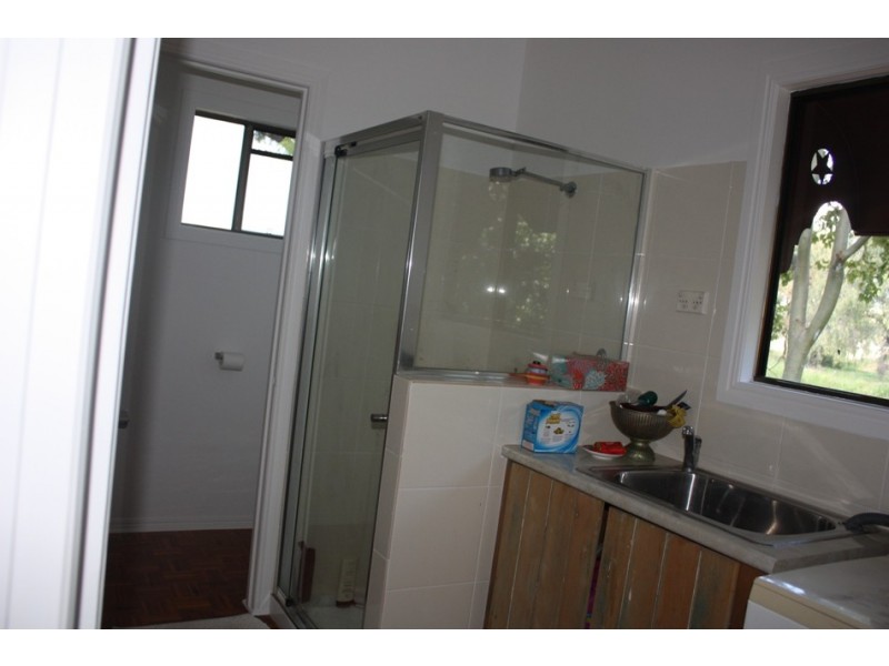 27 Baker Street, Emerald QLD 4720