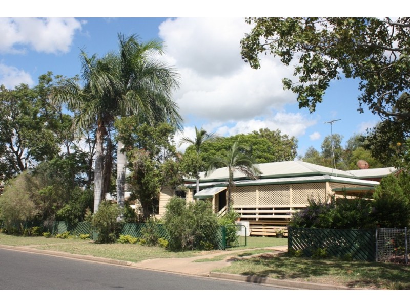 27 Baker Street, Emerald QLD 4720