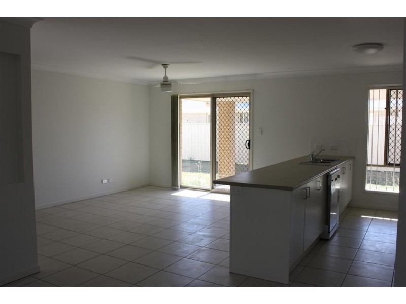 3 Scenic Drive, Emerald QLD 4720