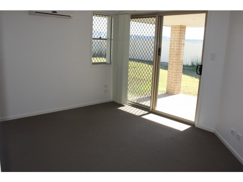 3 Scenic Drive, Emerald QLD 4720