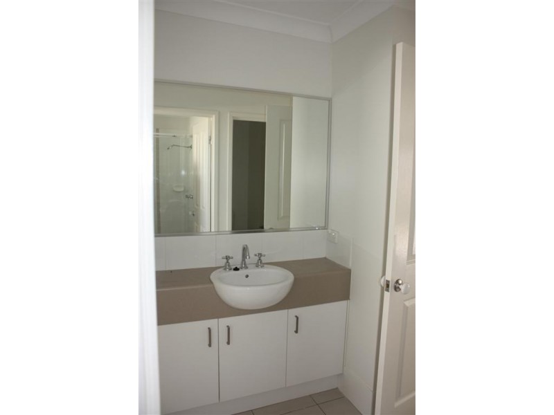 3 Scenic Drive, Emerald QLD 4720