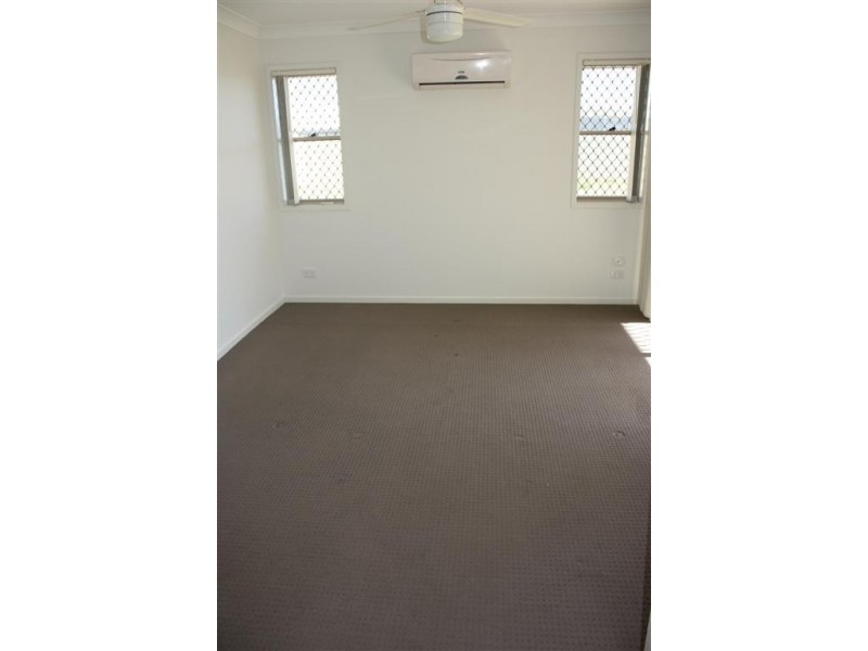 3 Scenic Drive, Emerald QLD 4720