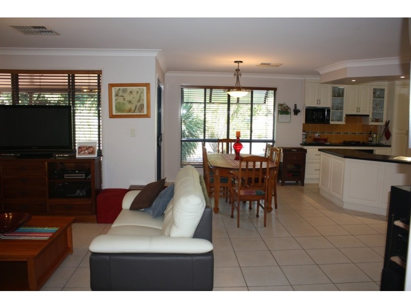 19 Coaker Drive, Emerald QLD 4720