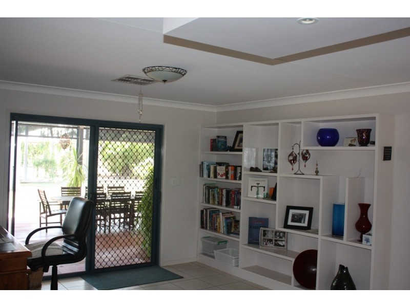 19 Coaker Drive, Emerald QLD 4720
