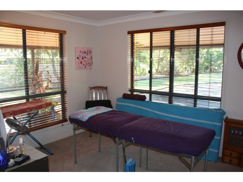 19 Coaker Drive, Emerald QLD 4720