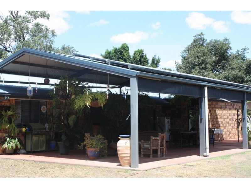 19 Coaker Drive, Emerald QLD 4720