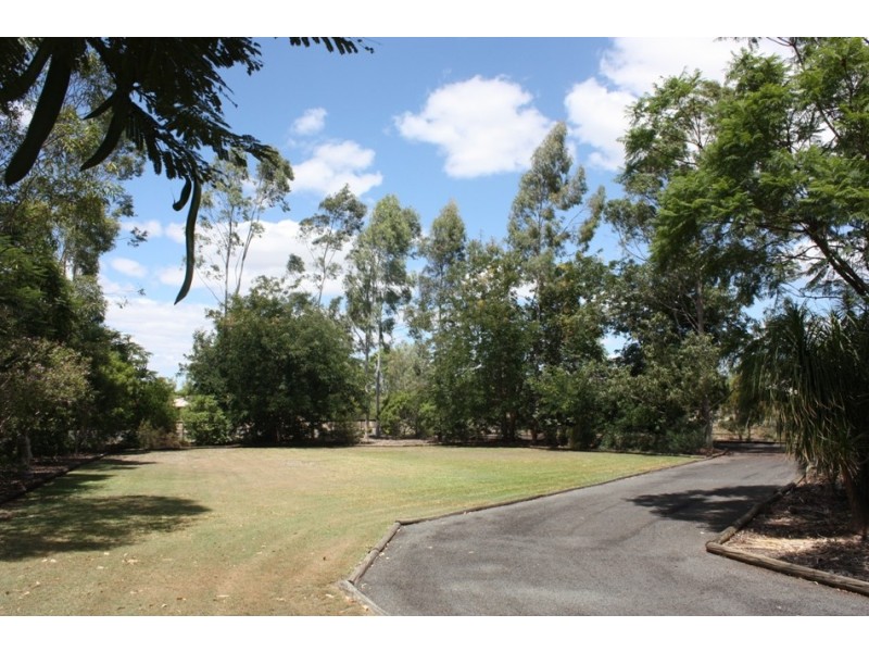 19 Coaker Drive, Emerald QLD 4720