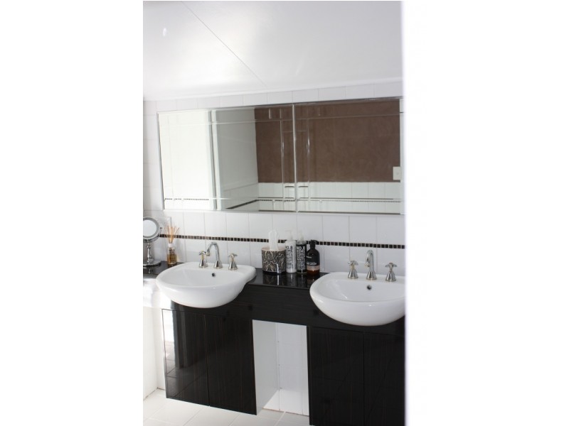 47 Theresa Street, Emerald QLD 4720