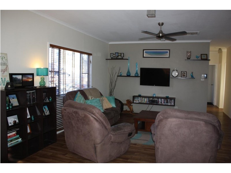 6 Bridgeman Street, Emerald QLD 4720