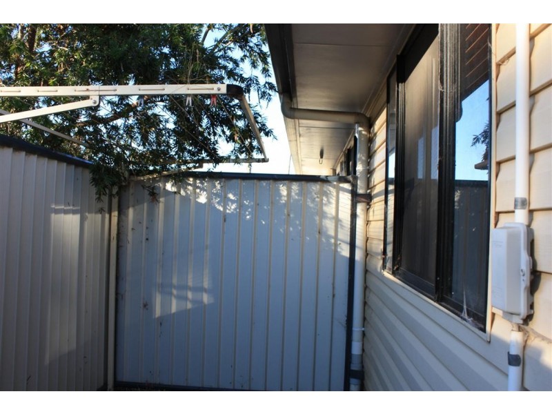 3/6 Burn Street, Capella QLD 4723