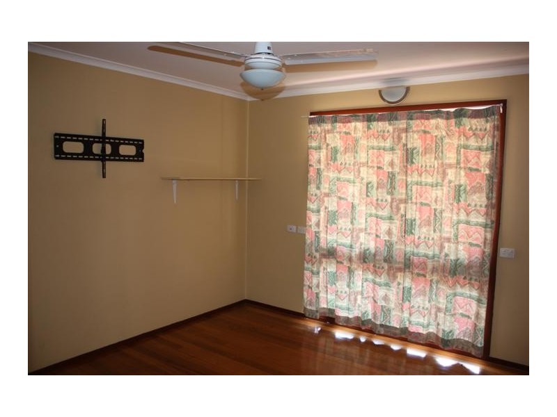 10 Retro Street, Capella QLD 4723