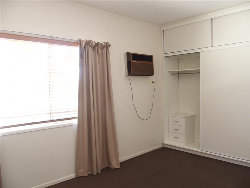 4 Barry Street, Emerald QLD 4720