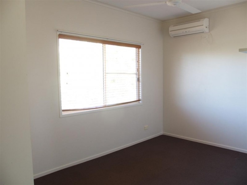 4 Barry Street, Emerald QLD 4720