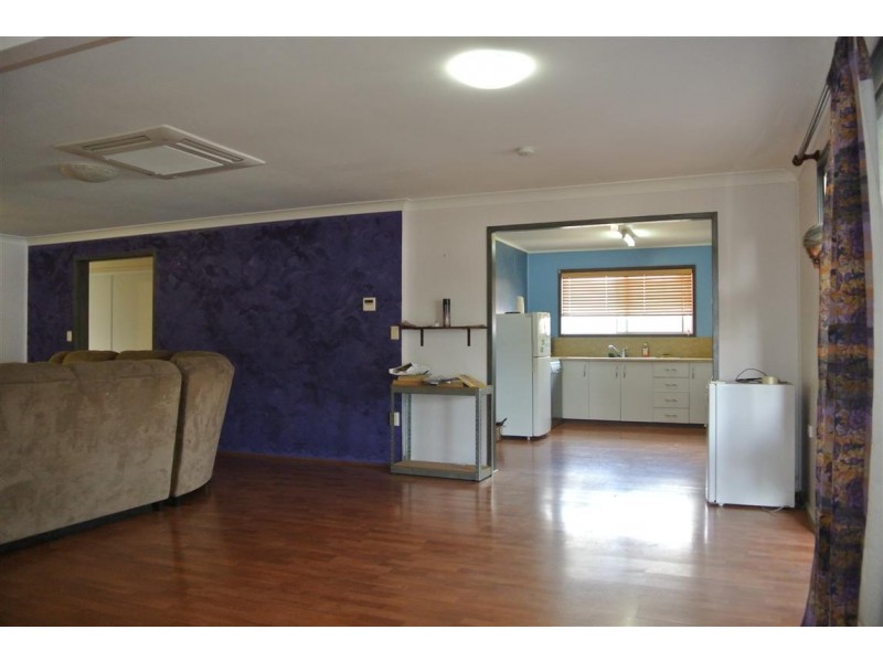 55 Retro Street, Emerald QLD 4720