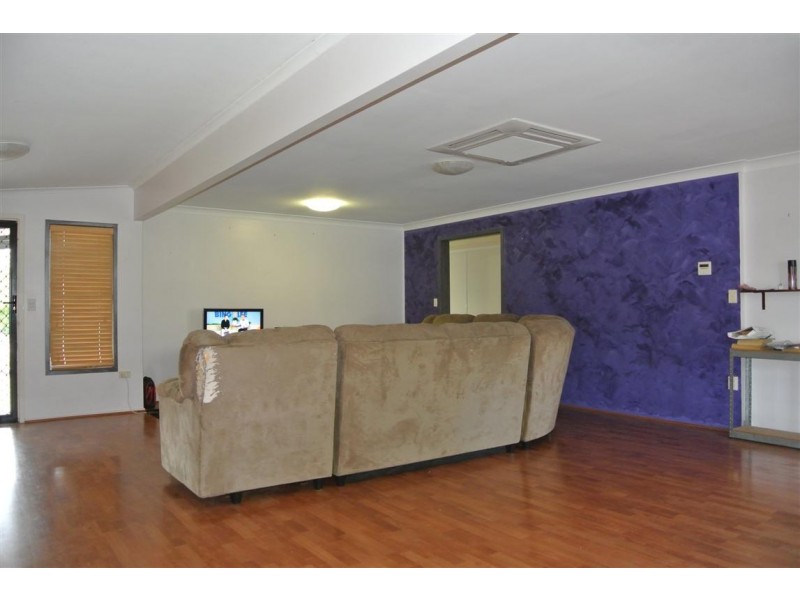 55 Retro Street, Emerald QLD 4720