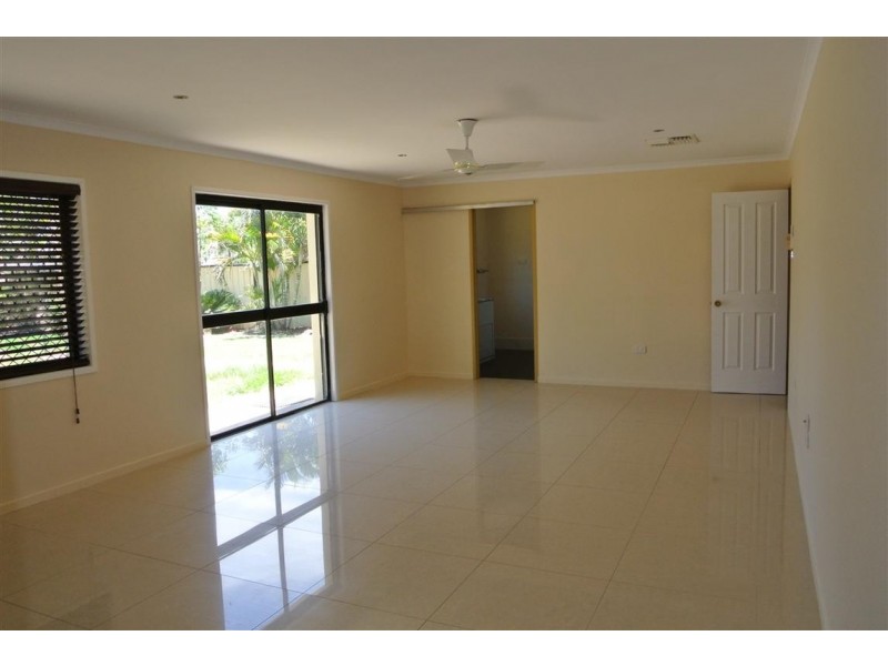 11 Kythera Road, Emerald QLD 4720