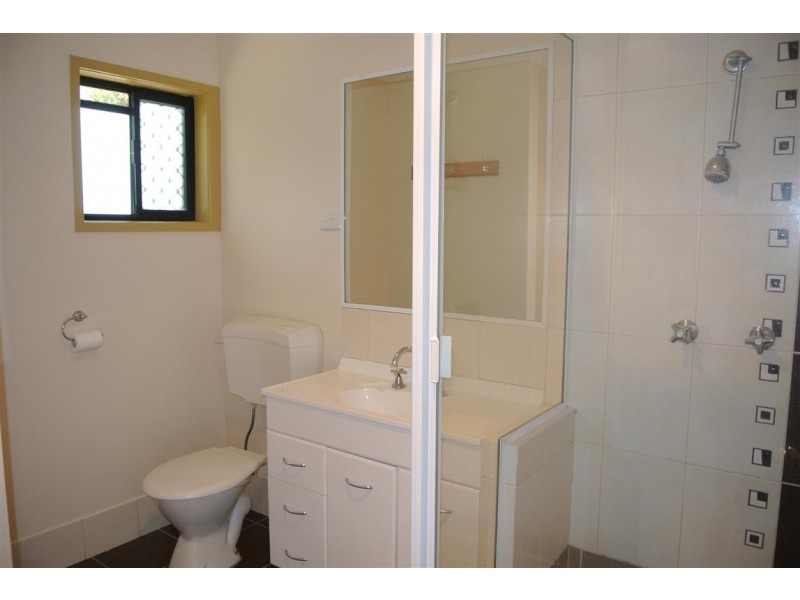 11 Kythera Road, Emerald QLD 4720