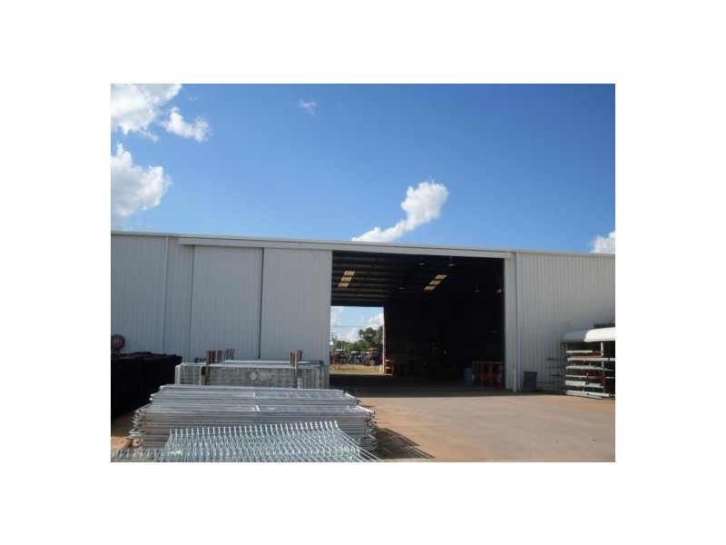 79 Macauley Rd, Emerald QLD 4720