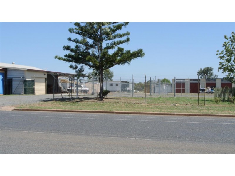 18 Littlefield Street, Blackwater QLD 4717
