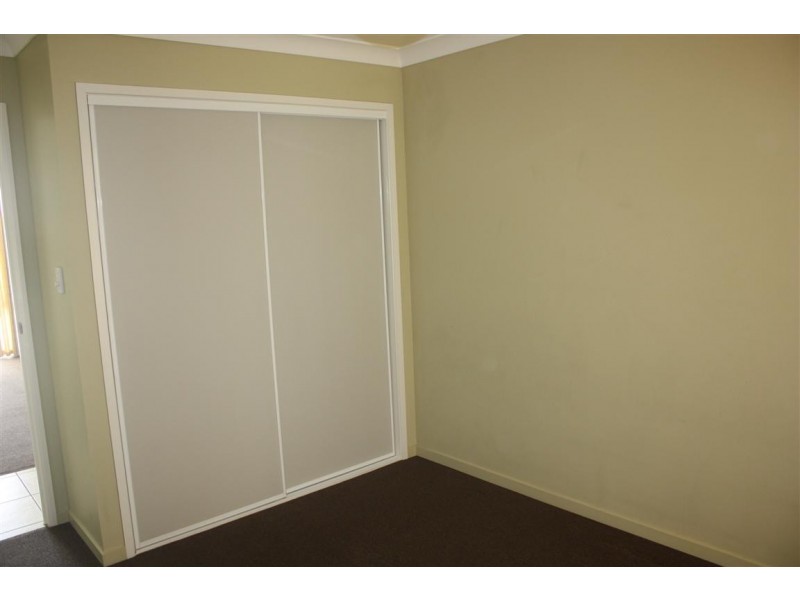 38 Mayfair Drive, Emerald QLD 4720