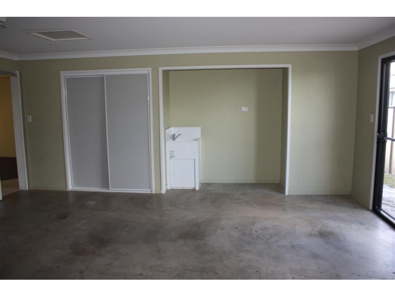 38 Mayfair Drive, Emerald QLD 4720