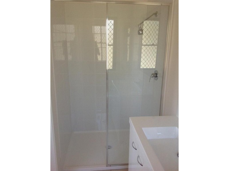 11 Roxburgh Street, Capella QLD 4723