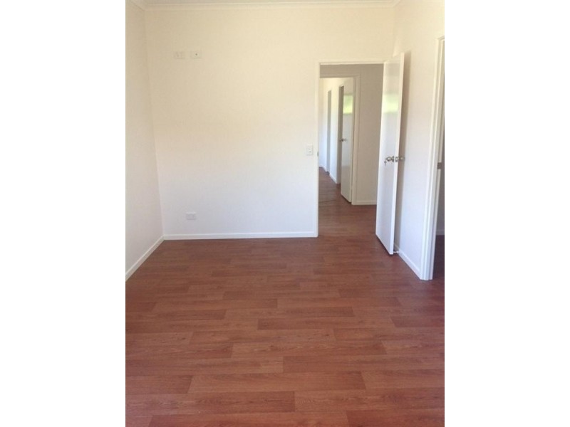 11 Roxburgh Street, Capella QLD 4723