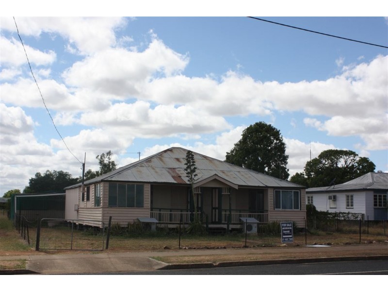 33 Peak Downs Street, Capella QLD 4723