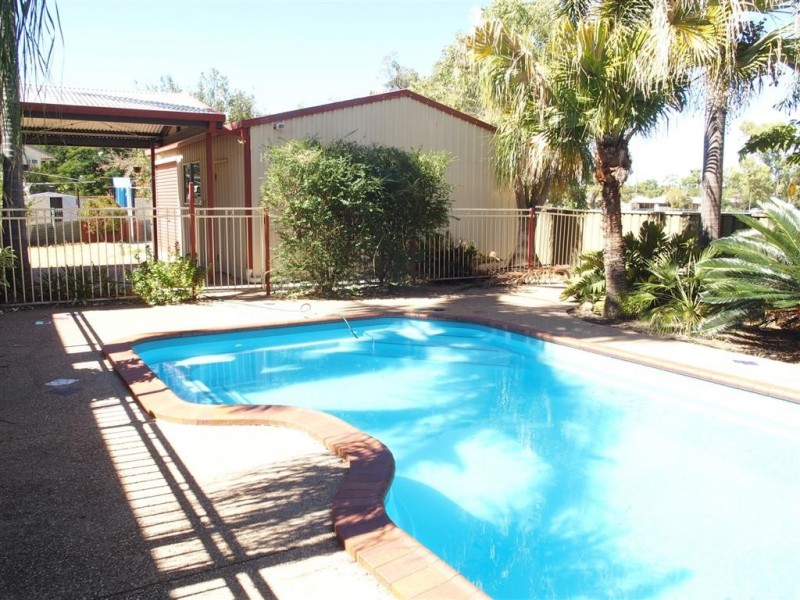 6 Julie Court, Emerald QLD 4720