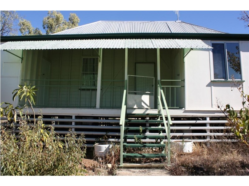 97 Woodbine Street, Springsure QLD 4722