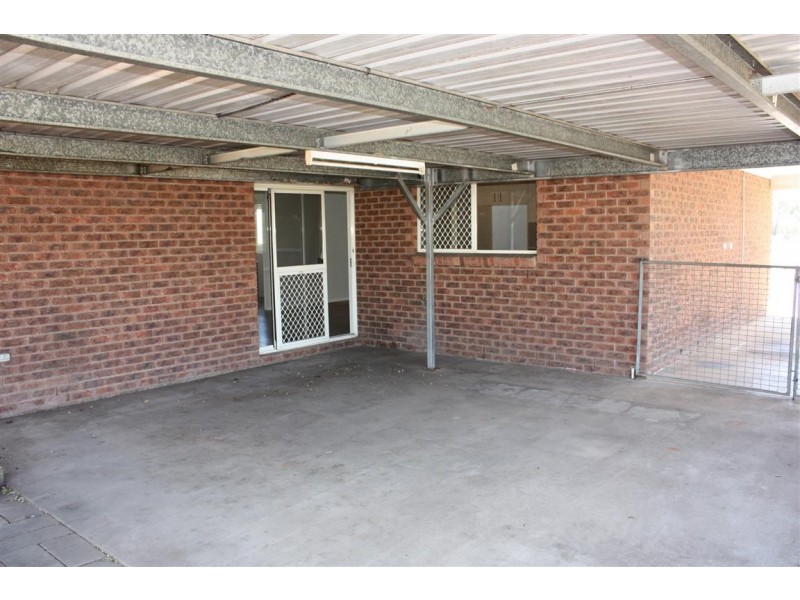 54 Braeside Road, Emerald QLD 4720