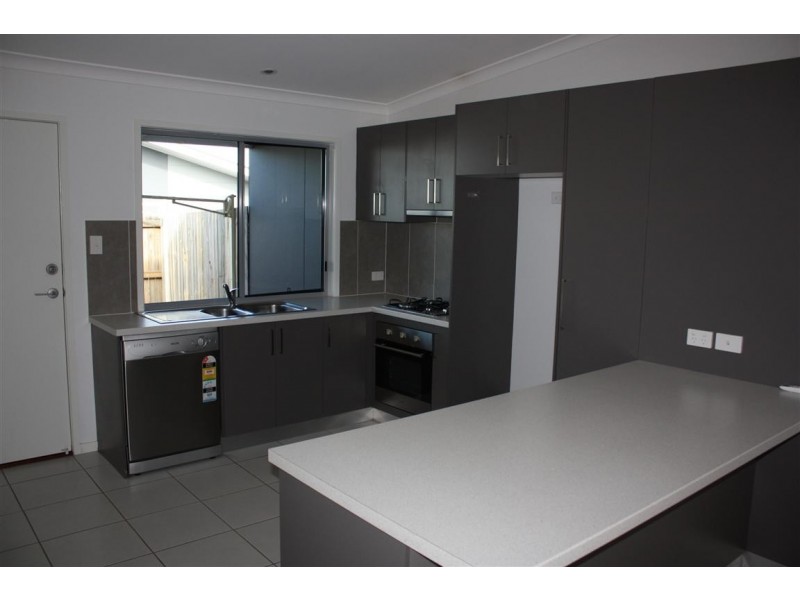 14/8 Hillcrest Street, Emerald QLD 4720