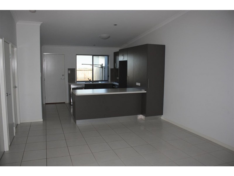 14/8 Hillcrest Street, Emerald QLD 4720