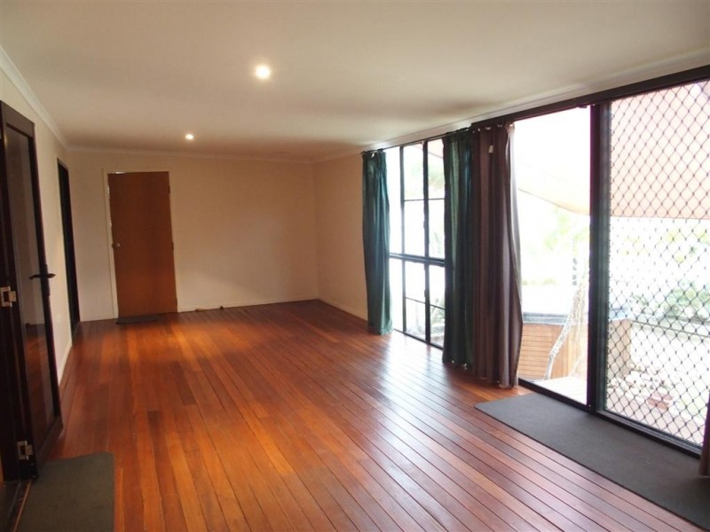 22 Callaghan Street, Emerald QLD 4720
