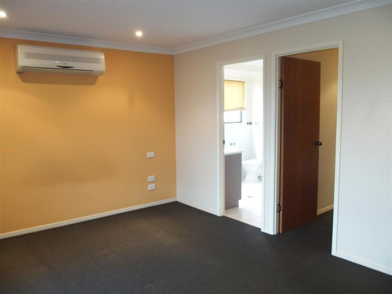22 Callaghan Street, Emerald QLD 4720