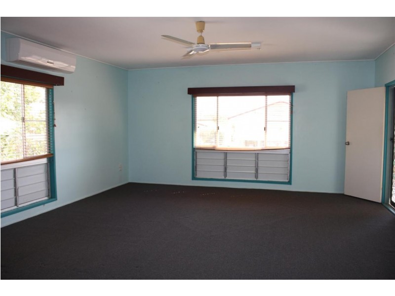 13 McLean Street, Capella QLD 4723