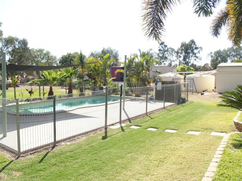 18 Akubra Drive, Emerald QLD 4720