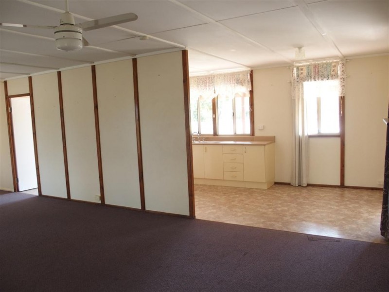 13 Edgewood Drive, Emerald QLD 4720