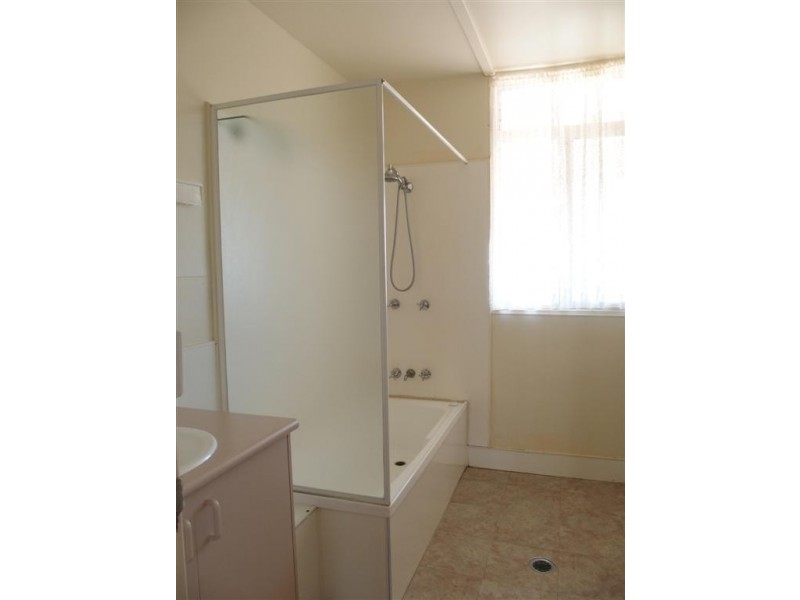 13 Edgewood Drive, Emerald QLD 4720