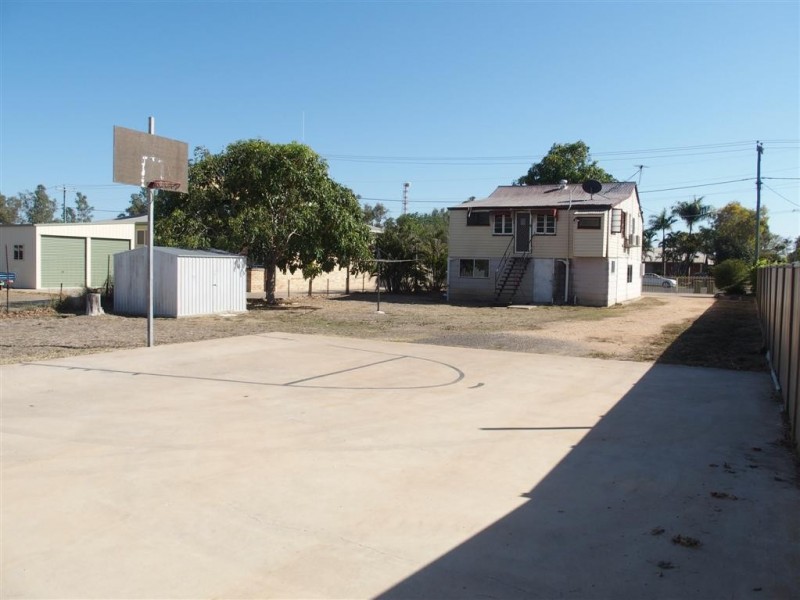 7 Robert Street, Emerald QLD 4720