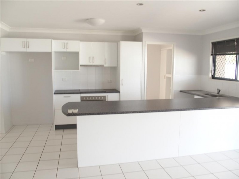 50 Mayfair Drive, Emerald QLD 4720